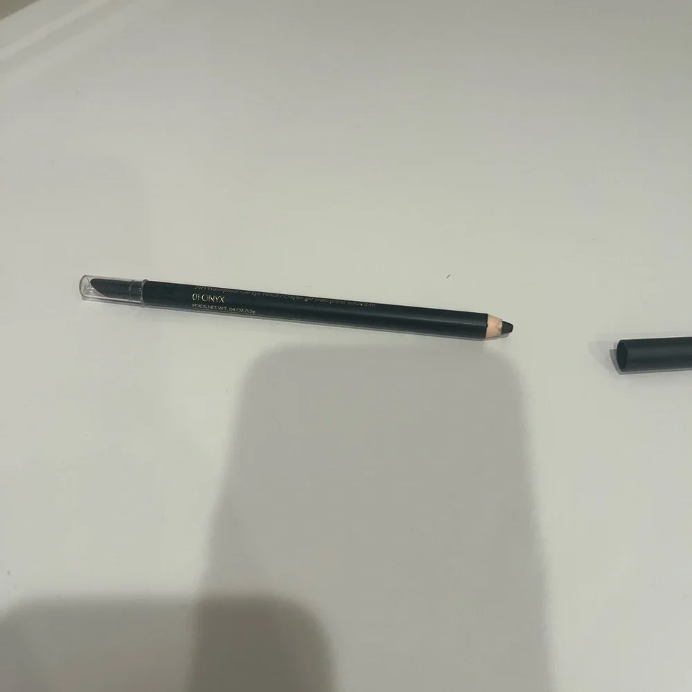 Estee‎ Lauder Black Eyeliner
